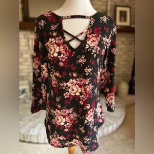Kristen Nicole flowered top